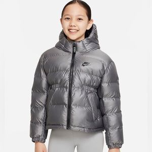 Nike Sportswear
Older Kids' (Girls') Synthetic-Fill Hooded